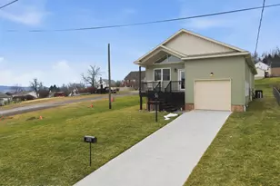 1270 Franklin St, Old Forge, PA 18518 - Photo 3