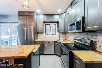  153 Thornapple Lane, Tobyhanna, PA 18466 - Photo 5