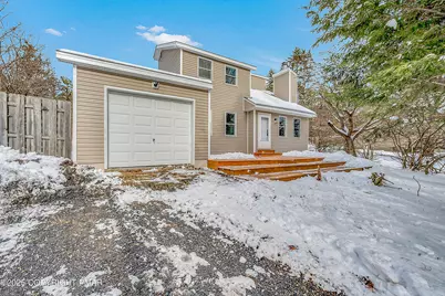  405 Skyline Drive, Blakeslee, PA 18610 - Photo 1