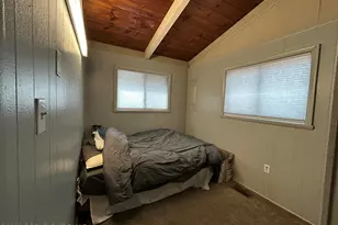 1243 Golden Slipper Rd, Bartonsville, PA 18321 - Photo 15