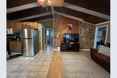  1243 Golden Slipper Road, Bartonsville, PA 18321 - Photo 5