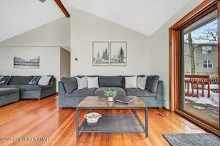 151 S Lake Dr, Lake Harmony, PA 18624 - Photo 7