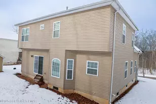 5129 Hemlock Ln, Tamiment, PA 18371 - Photo 21