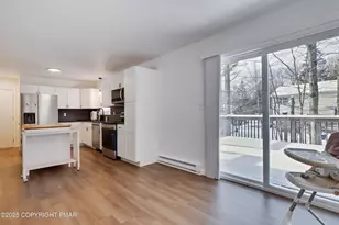 8473 Bumble Bee Way, Tobyhanna, PA 18466 - Photo 9