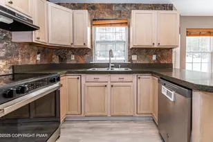 1504 Grassy Run, Saylorsburg, PA 18353 - Photo 5