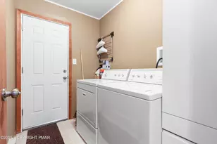 462 Country Pl Dr, Tobyhanna, PA 18466 - Photo 17