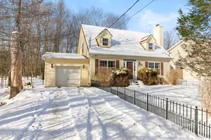 462 Country Pl Dr, Tobyhanna, PA 18466 - Photo 1