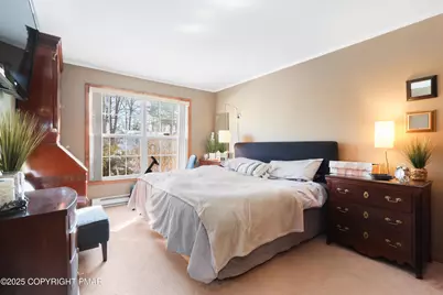  462 Country Place Drive, Tobyhanna, PA 18466 - Photo 15