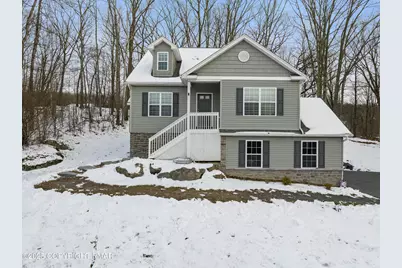  320 Reagan Drive, East Stroudsburg, PA 18301 - Photo 9