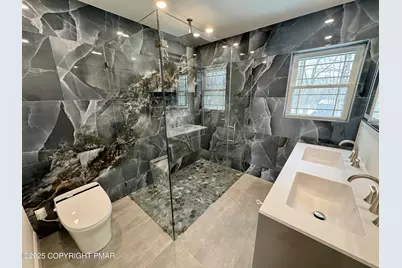  14 Stonegate Court, Mount Pocono, PA 18344 - Photo 35