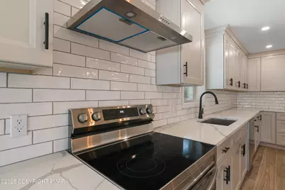  14 Stonegate Court, Mount Pocono, PA 18344 - Photo 17