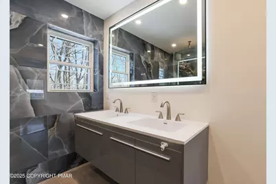  14 Stonegate Court, Mount Pocono, PA 18344 - Photo 39