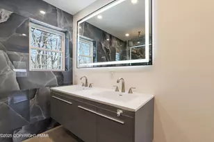 14 Stonegate Ct, Mount Pocono, PA 18344 - Photo 39