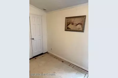  7 Gooseberry Drive, Effort, PA 18330 - Photo 13