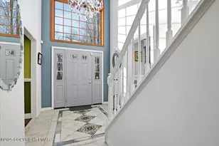 106 Ashley Ct, Bushkill, PA 18324 - Photo 5