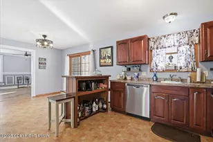 106 Ashley Ct, Bushkill, PA 18324 - Photo 13