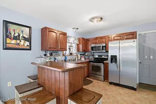 106 Ashley Ct, Bushkill, PA 18324 - Photo 11