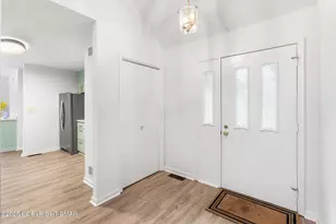 34 Lehigh River Dr, Covington Township, PA 18424 - Photo 5