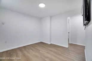 8473 Bumble Bee Way, Tobyhanna, PA 18466 - Photo 23