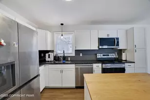 8473 Bumble Bee Way, Tobyhanna, PA 18466 - Photo 11