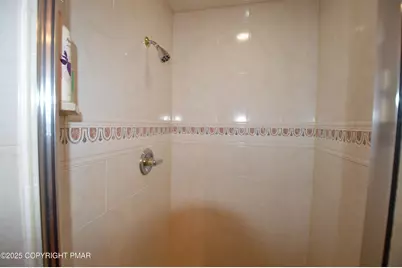  221 Spruce Run Drive, Dingmans Ferry, PA 18328 - Photo 25