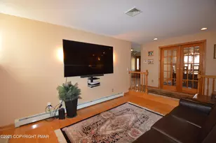 221 Spruce Run Dr, Dingmans Ferry, PA 18328 - Photo 7