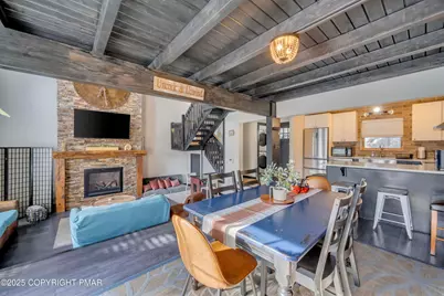  1126 Incline Village, Tannersville, PA 18372 - Photo 9