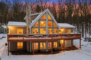 115 Pioneer Dr, Lackawaxen, PA 18435 - Photo 1