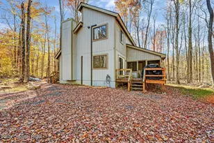 209 Kit Carson Cir, Pocono Pines, PA 18350 - Photo 3