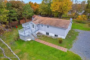 1456 Allegheny Dr, Blakeslee, PA 18610 - Photo 3