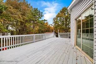 1456 Allegheny Dr, Blakeslee, PA 18610 - Photo 9