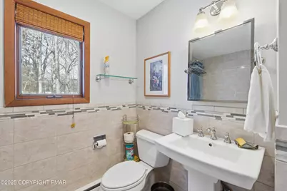  811 Paddock Court, Lords Valley, PA 18428 - Photo 13