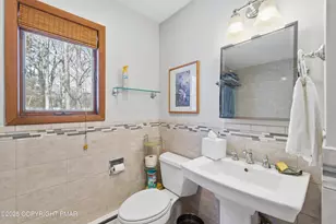 811 Paddock Ct, Lords Valley, PA 18428 - Photo 13