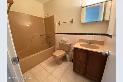  1908 Horseshoe Bend, Tobyhanna, PA 18466 - Photo 33