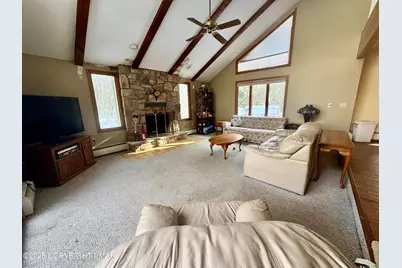  59 Chestnut Road, Lake Harmony, PA 18624 - Photo 17