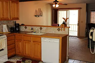 856 Crest Pines Ln, Pocono Pines, PA 18350 - Photo 5