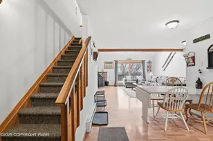 227 Cross Country Ln, Tannersville, PA 18372 - Photo 17