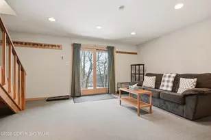 227 Cross Country Ln, Tannersville, PA 18372 - Photo 37