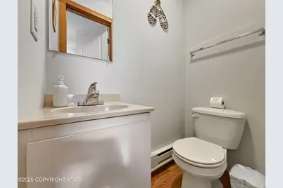  227 Cross Country Lane, Tannersville, PA 18372 - Photo 9