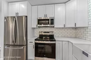 2127 Bushkill Cir, Bushkill, PA 18324 - Photo 21