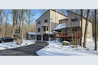  228 Edinburgh Road, Bushkill, PA 18324 - Photo 1