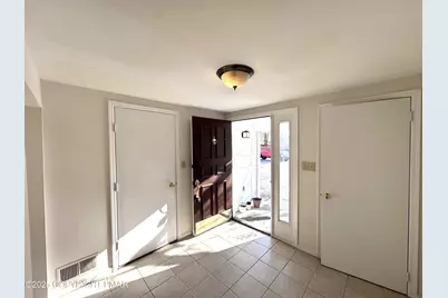  8315 Countryside Lane, Fogelsville, PA 18051 - Photo 3