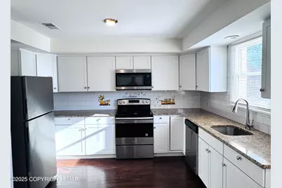  8315 Countryside Lane, Fogelsville, PA 18051 - Photo 17