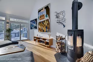 125 Achill Ln, Dingmans Ferry, PA 18328 - Photo 15