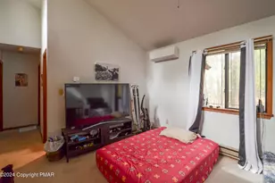 782 Clubhouse Dr, East Stroudsburg, PA 18302 - Photo 11