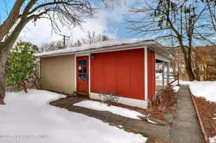 541 Barry St, Stroudsburg, PA 18360 - Photo 5