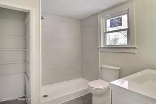 17 Park St, East Stroudsburg, PA 18301 - Photo 21
