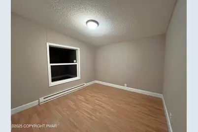  655 Long Mountain Road, Effort, PA 18330 - Photo 13