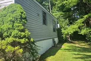 145 Gold Ln, Stroudsburg, PA 18360 - Photo 3