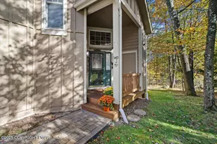 484 Spruce Dr, Tannersville, PA 18372 - Photo 3